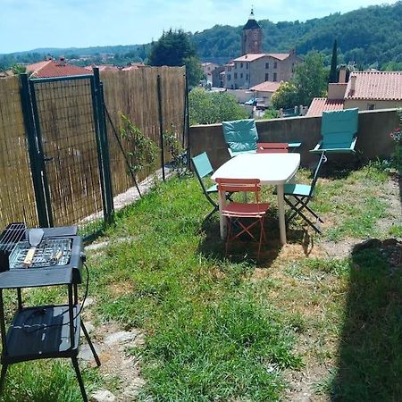Maison 4 Pers Avec Jardin Au Pied Des Montagnes Ria Exteriér fotografie